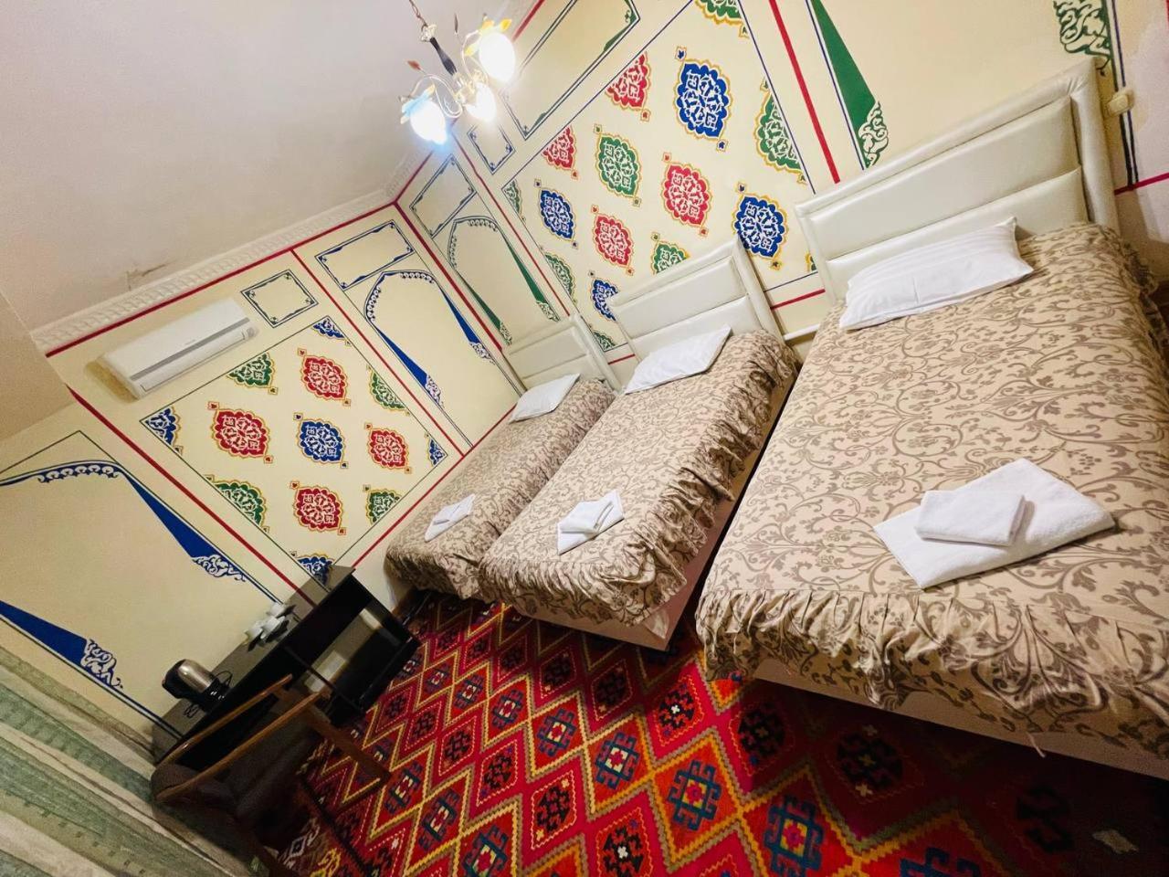 "Chor Minor" Hotel Unesco Heritage List 2 Minutes To Bukhara Old Town Square Official Partner Of The La Rosse Aroma Exterior photo