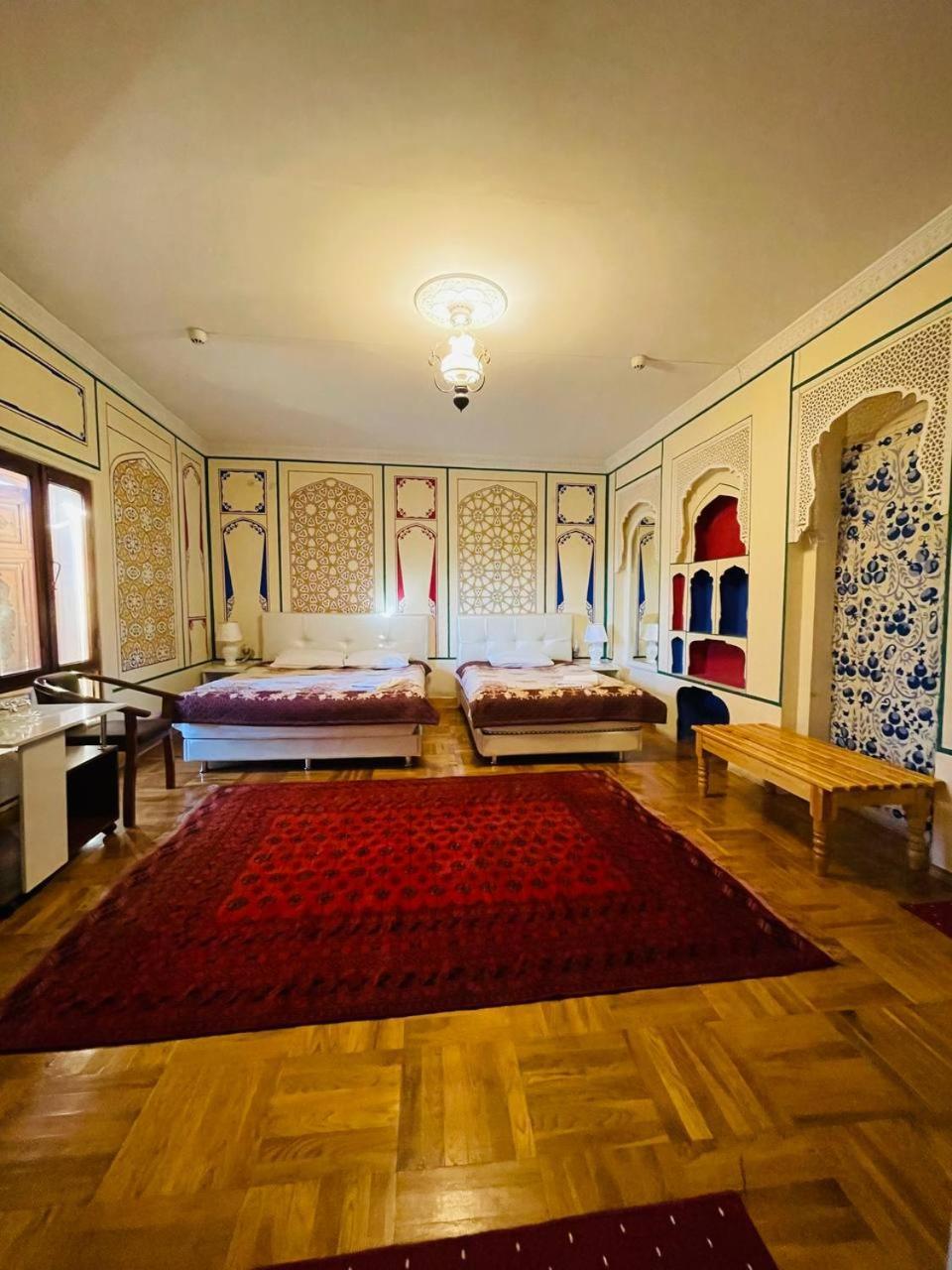 "Chor Minor" Hotel Unesco Heritage List 2 Minutes To Bukhara Old Town Square Official Partner Of The La Rosse Aroma Exterior photo